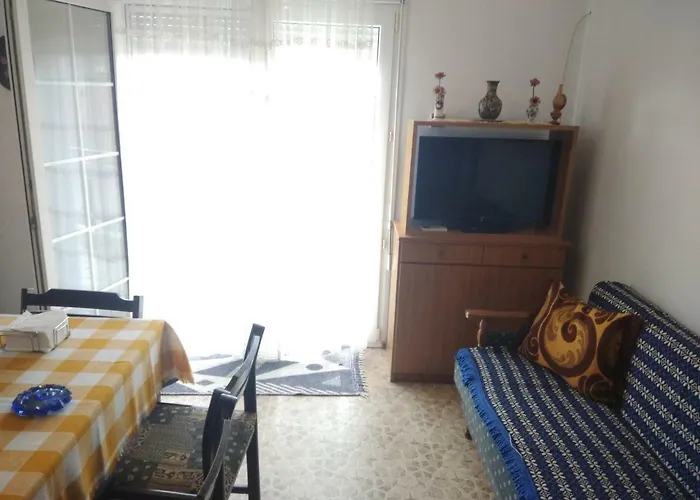 Angela House *